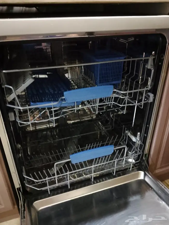 للبيع فرن وغسالة ملابس وغسالة مواعين 5