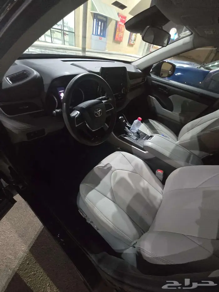 Toyota Highlander 2021 Hybrid LE 3