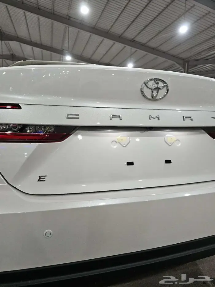 تويوتا كامري E بنزين موديل 2025 - 6 23