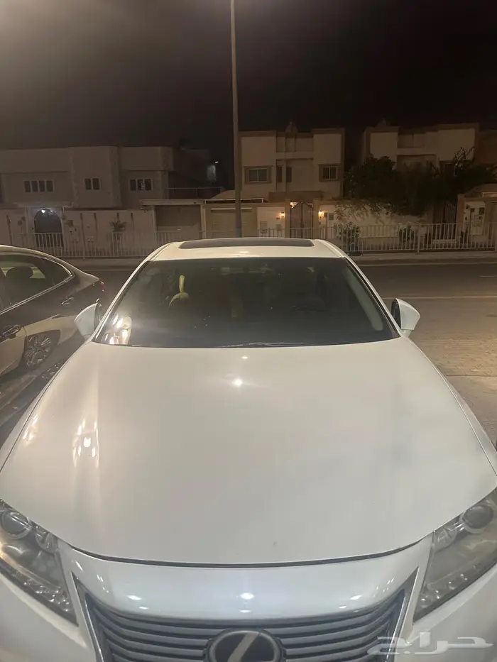 سيارة لكزس للبيع 3