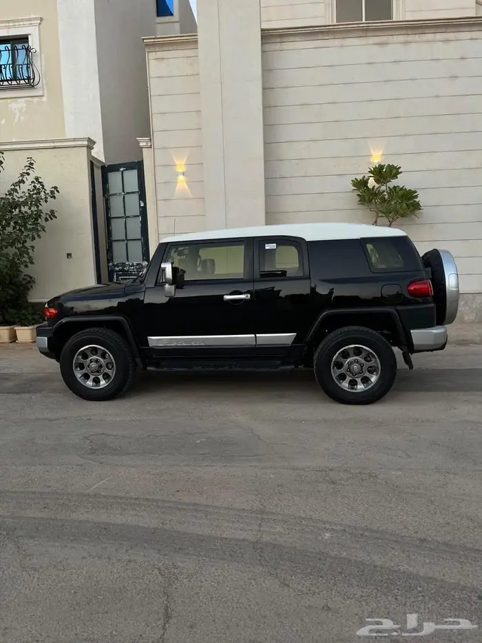 للبيع اف جي كروزر2009 3