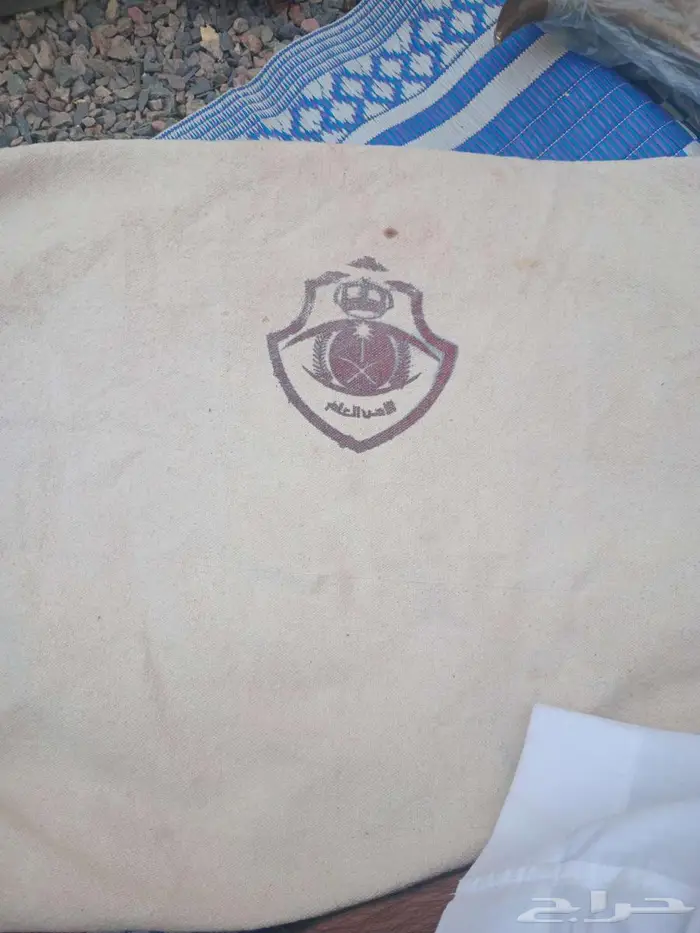 يوجد خرايط قديمه جدا 0