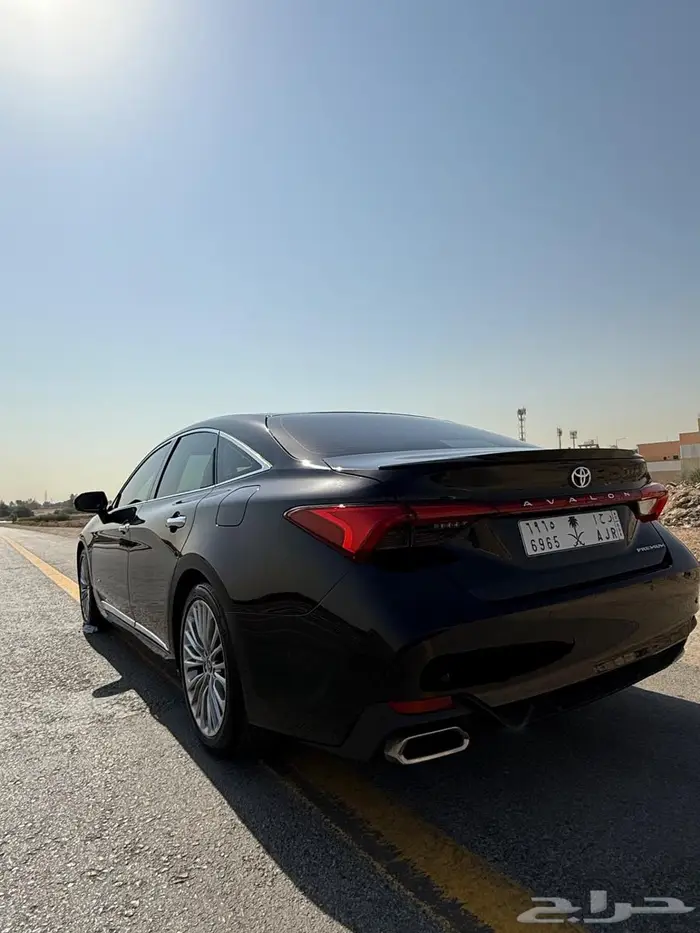 تويوتا افالون بريميوم 2