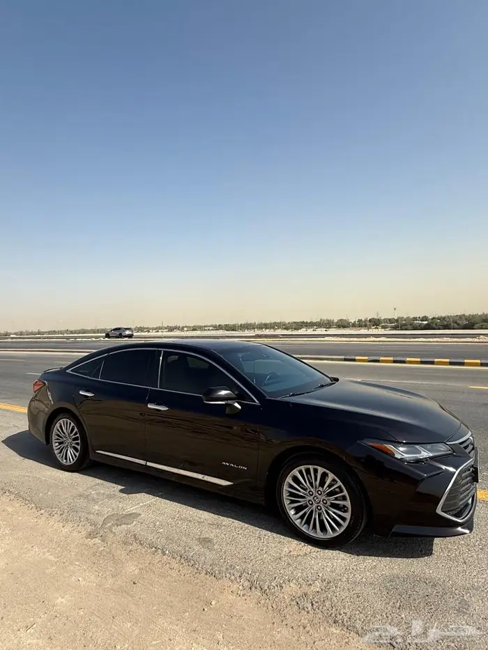 تويوتا افالون بريميوم 3