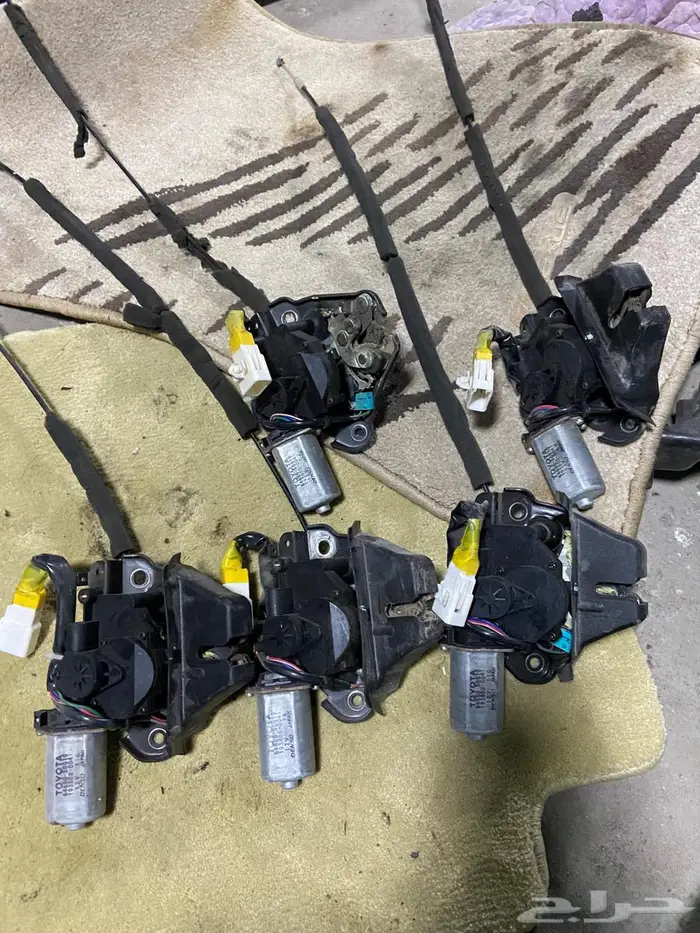 للبيع قطع غيار لكزس GS 14