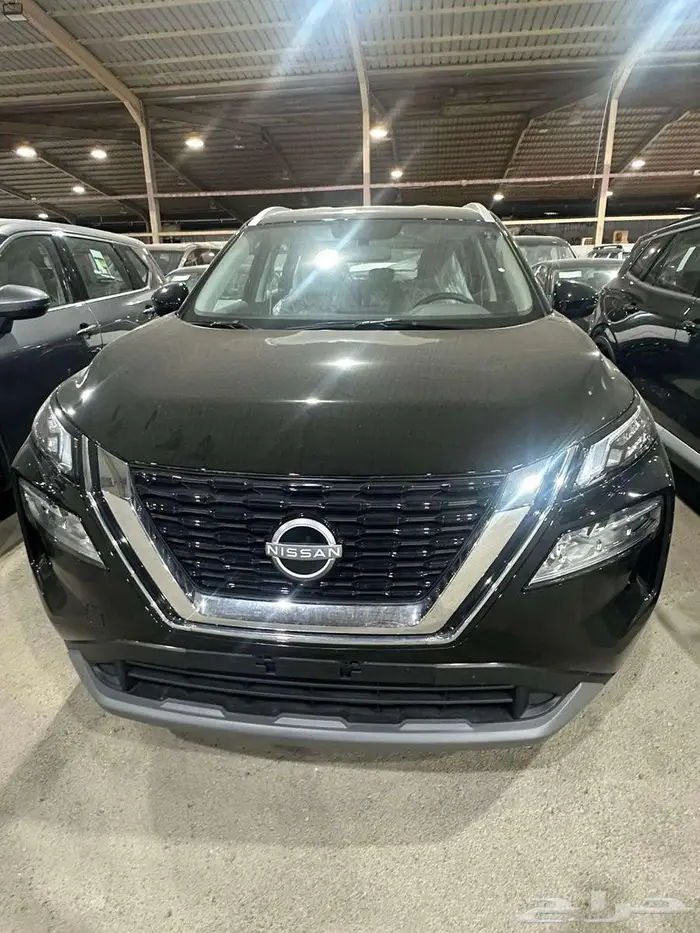 نيسان اكس تريل 2025 استاندر دبل 5 مقاعد كاش وتقسيط 0