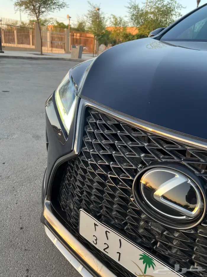 لكزس RX350 F-SPORT 4