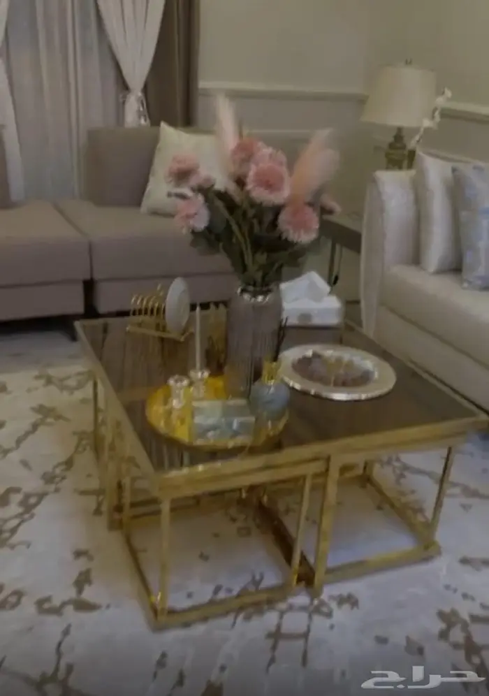 كنب 4 قطع للبيع نظيف جدا ( مجلس متكامل ) 2