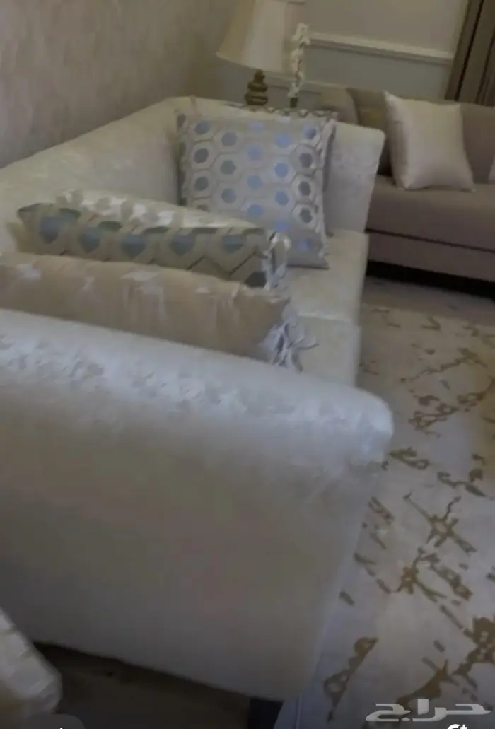 كنب 4 قطع للبيع نظيف جدا ( مجلس متكامل ) 0