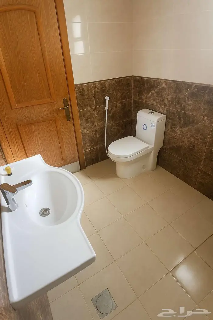 شاليه على البحر للايجار بدرة العروس شاطئ الحمراء 19