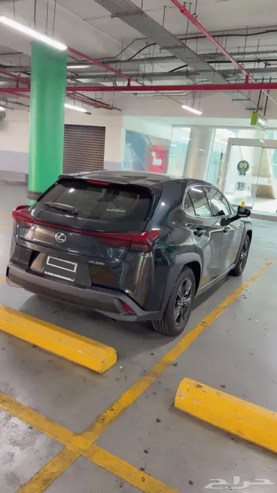 لكزس UX 2023 للبيع index