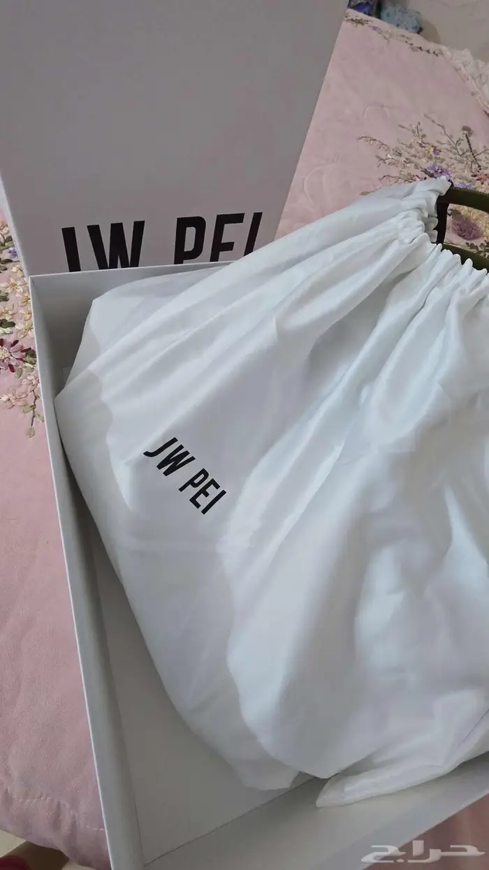 شنطة jw pei أصلية 2