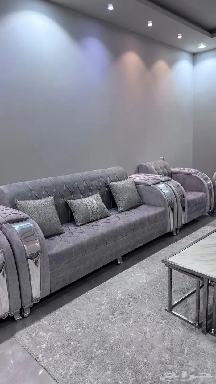 كنب 7 قطع مع ستاره وطاولات 4