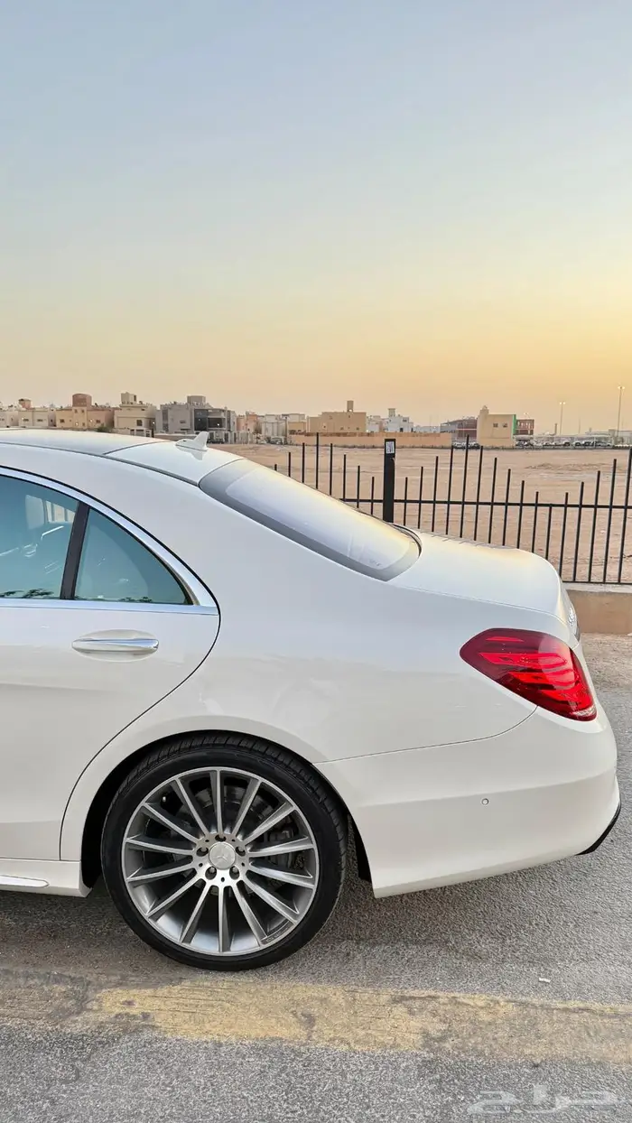 مرسيدس S500 AMG بحالة الوكالة 3