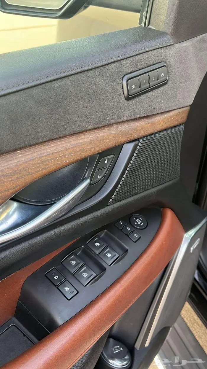 كاديلاك اسكاليد 2020 4