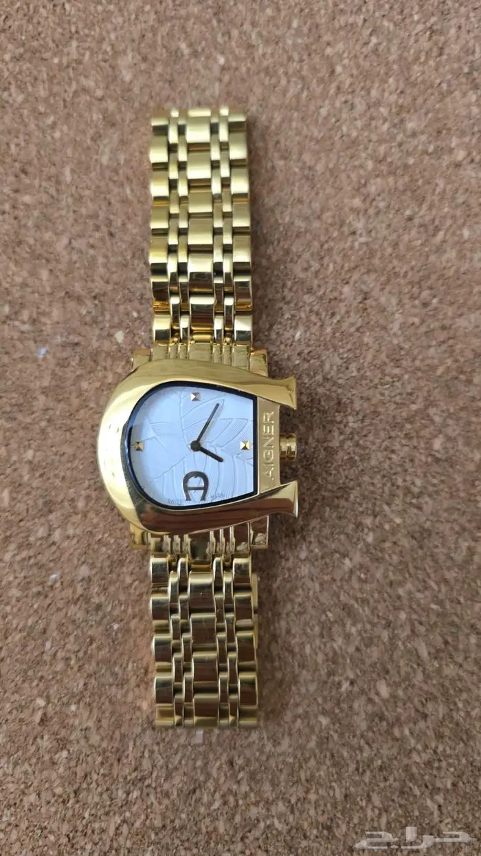 ساعة اقنر نسائي 1