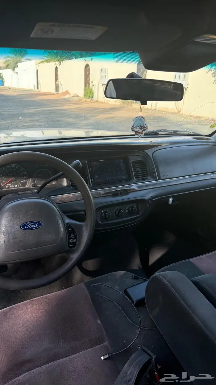فورد فكتوريا 2004 تضيف للمستخدم البيع مستعجل 5