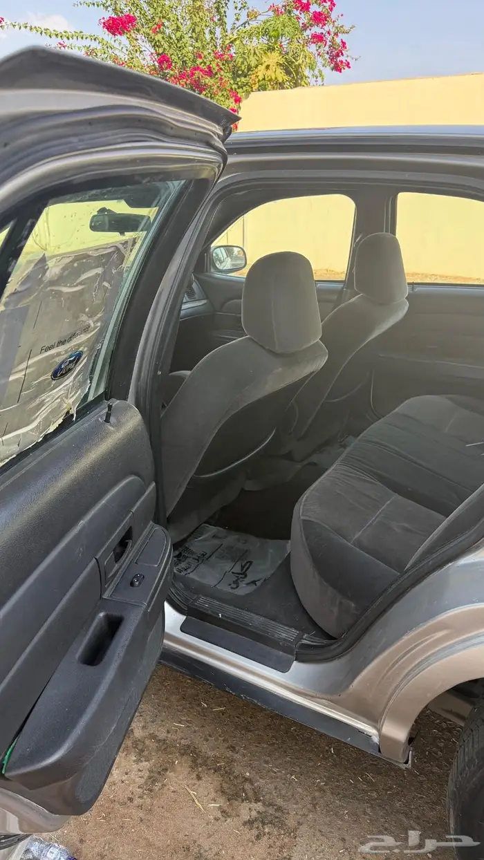 فورد فكتوريا 2004 تضيف للمستخدم البيع مستعجل 8