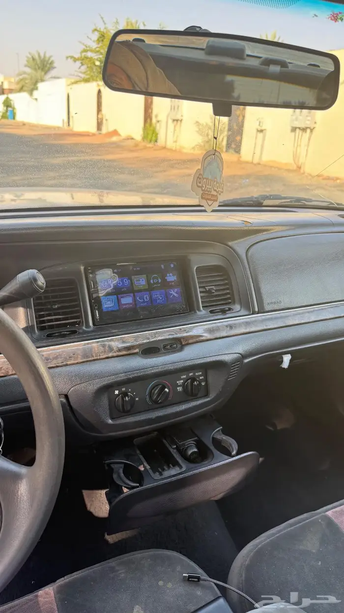 فورد فكتوريا 2004 تضيف للمستخدم البيع مستعجل 6