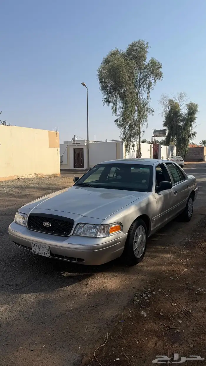 فورد فكتوريا 2004 تضيف للمستخدم البيع مستعجل 9