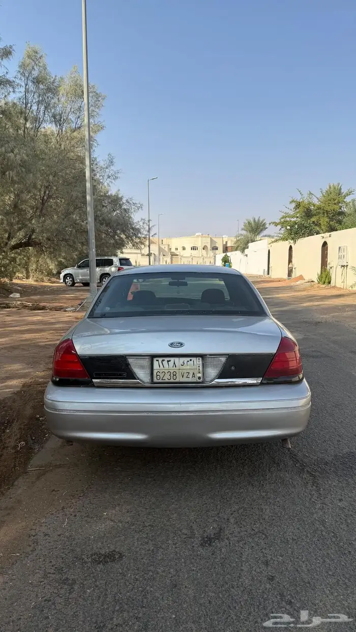 فورد فكتوريا 2004 تضيف للمستخدم البيع مستعجل 10