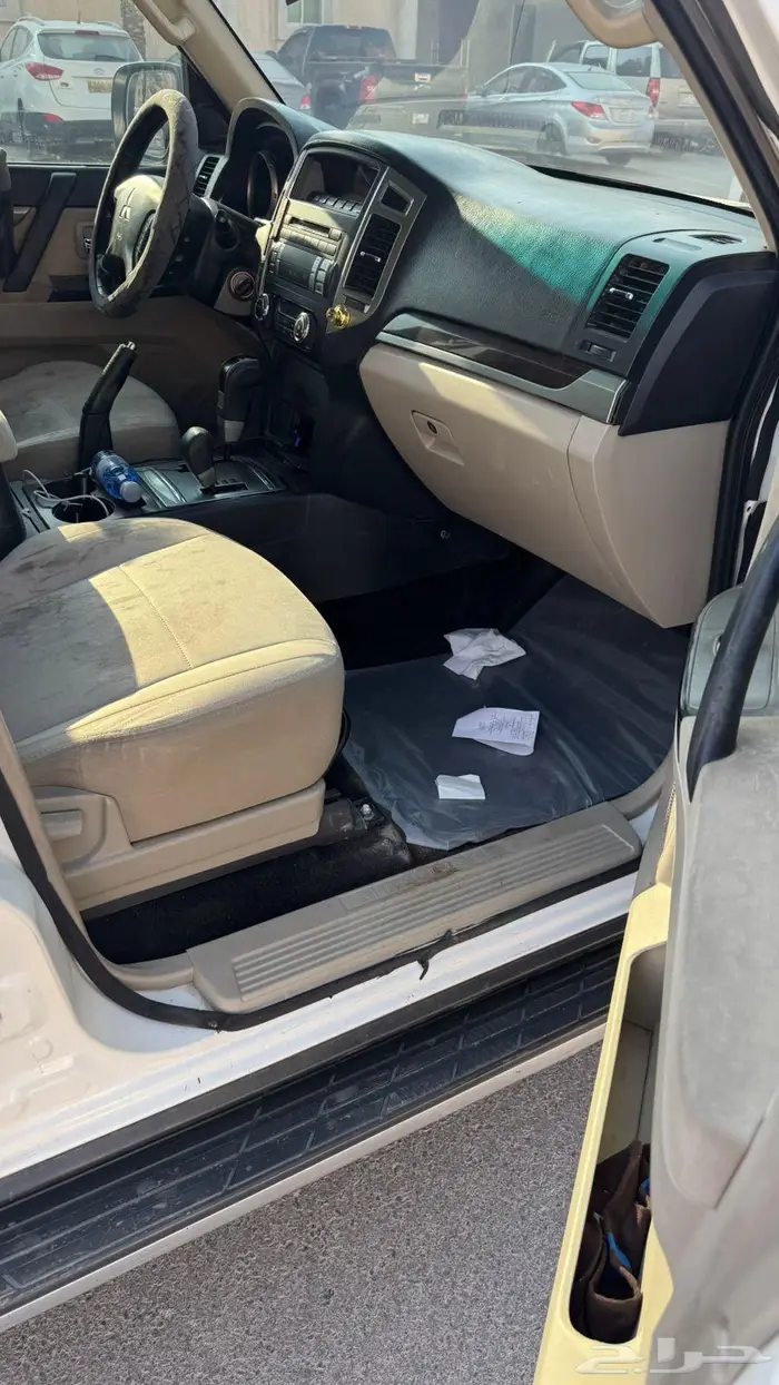 للبيع باجيرو 2016 مكينه كبيره3.8دبل بودي وكاله 6