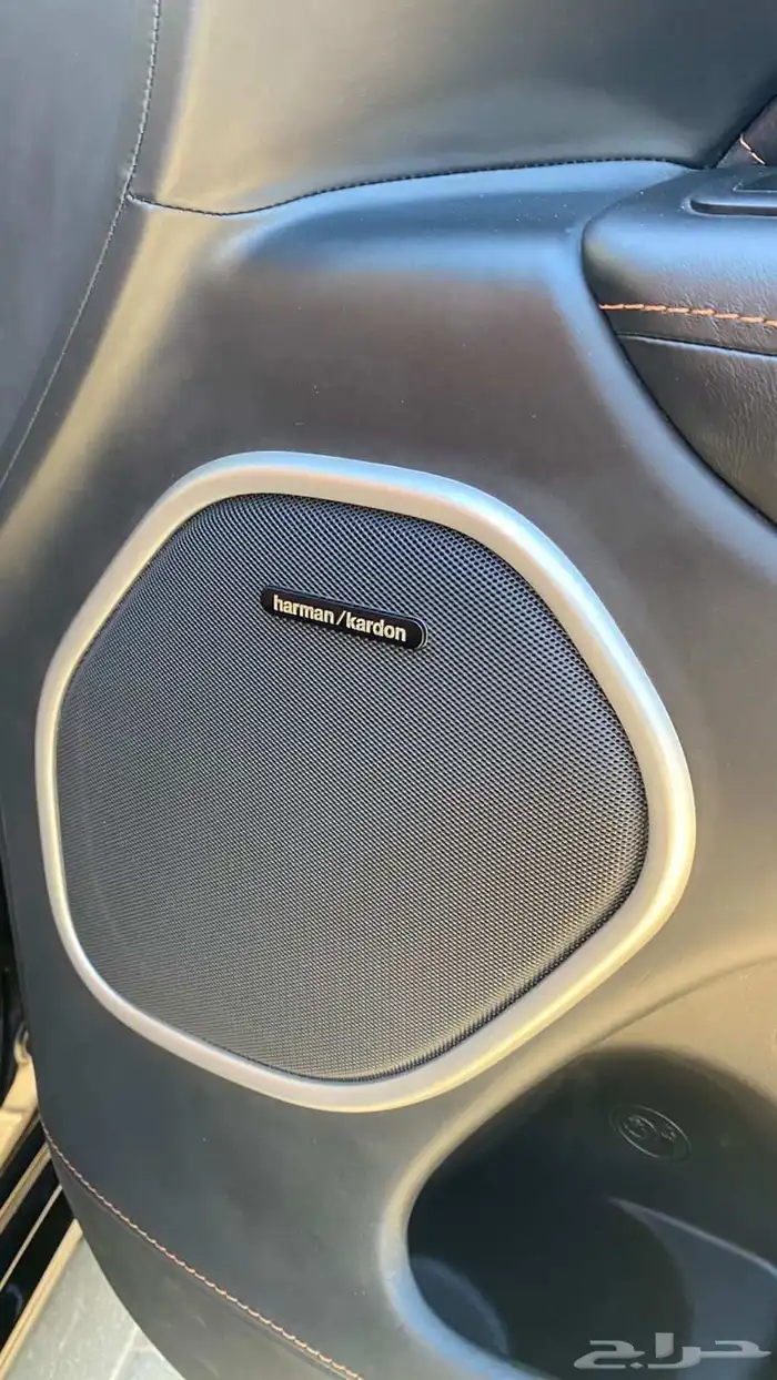 جيب جراند شيروكي Summit 2020 11