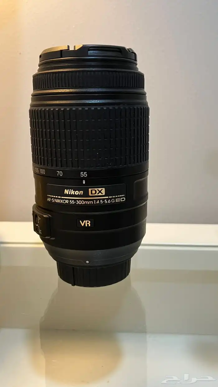 عدسة نيكون 55-300mm نظيفة العزل ممتاز 2