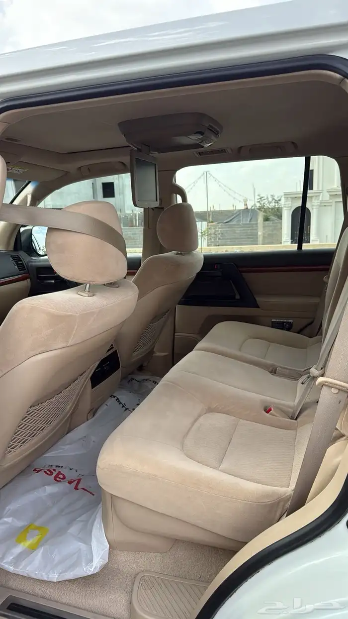 لاندكروزر 2013 GXR 8