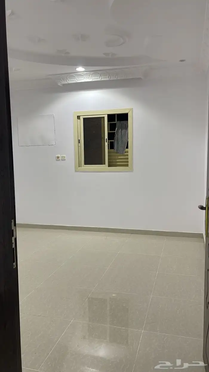 للإيجار شقة دور أرضي بحي الواسط 2