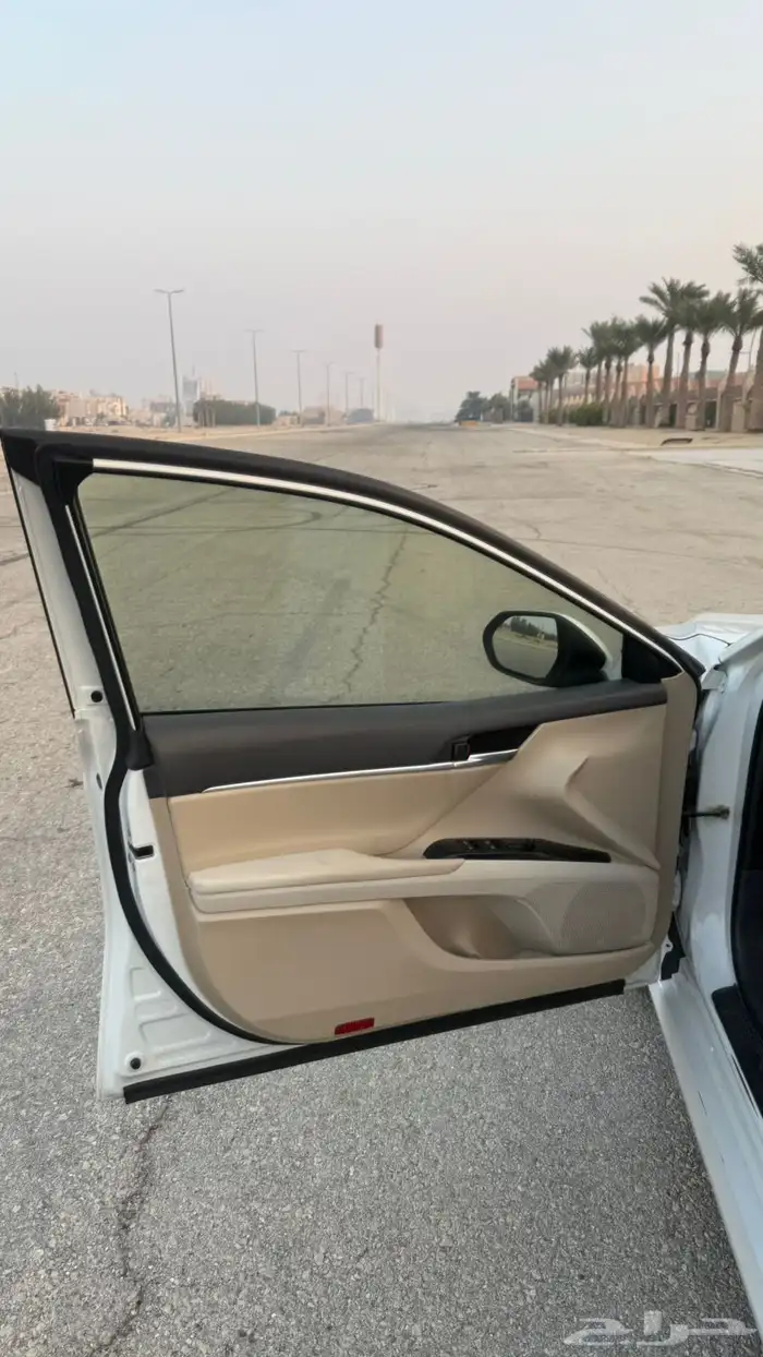 كامري هايبرد 2020 10