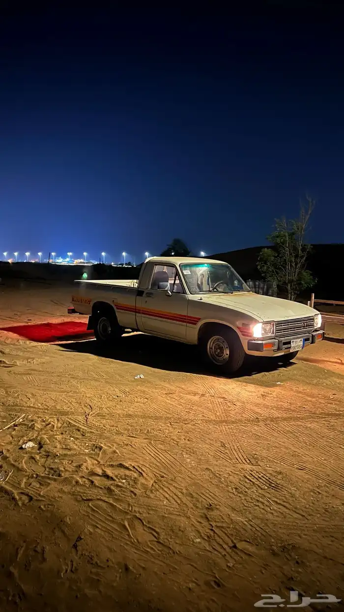 بيع هايلوكس مديل 1983 5