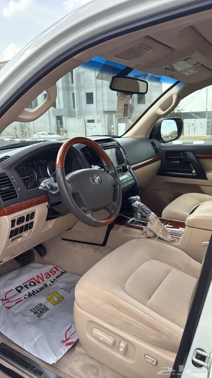 لاندكروزر 2013 GXR 4