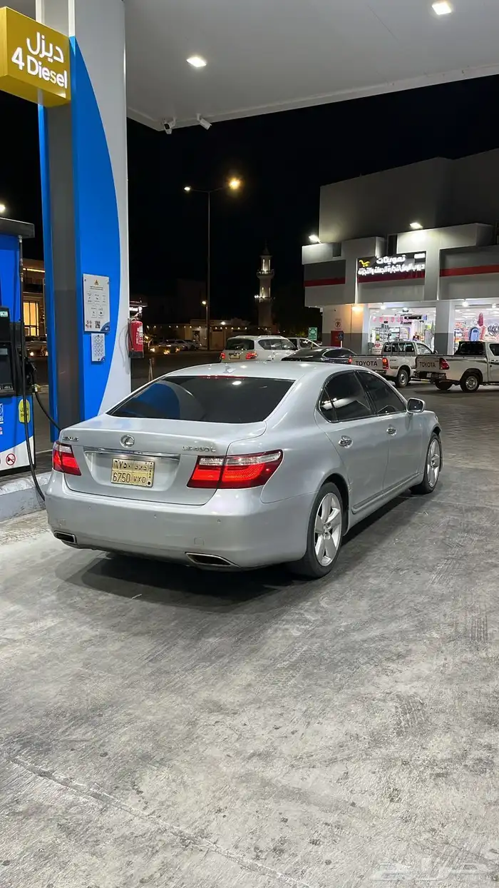 لكزز لارج 4