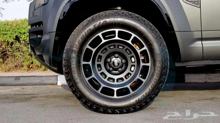 لاند روفر ديفندر 110 اوكتا اديشن 1 2025 اصفار مع ضمان 32