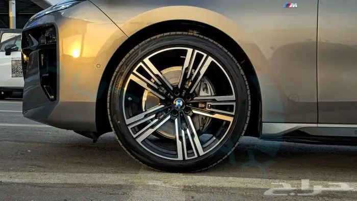 بي ام دبليو 735i M 2026 خليجي اصفار مع ضمان الوكيل 34