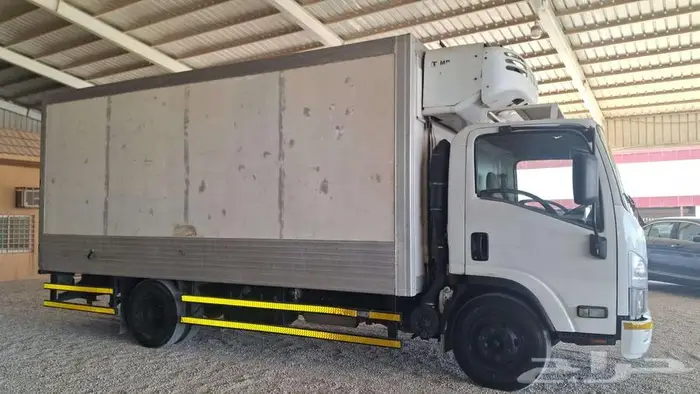 ايسوزو دينا ثلاجه قير عادي 2013 3