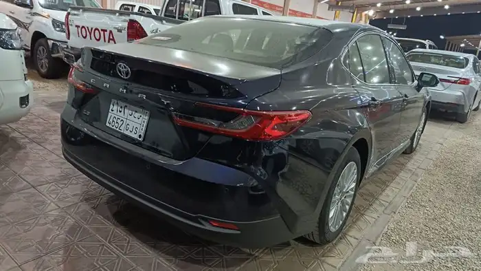 كامري LE كحلي بنزين ب121الف 1