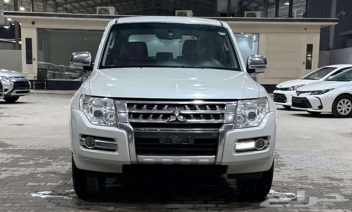 ميتسوبيشي باجيرو GLS 0