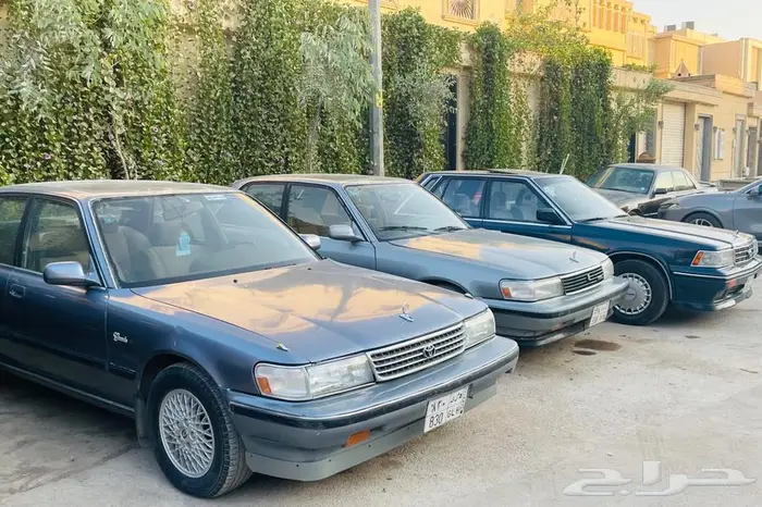 للبيع نيسان لوريل 19