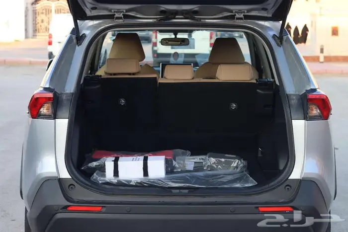 تويوتا راف فور LE4X4موديل 2025 14