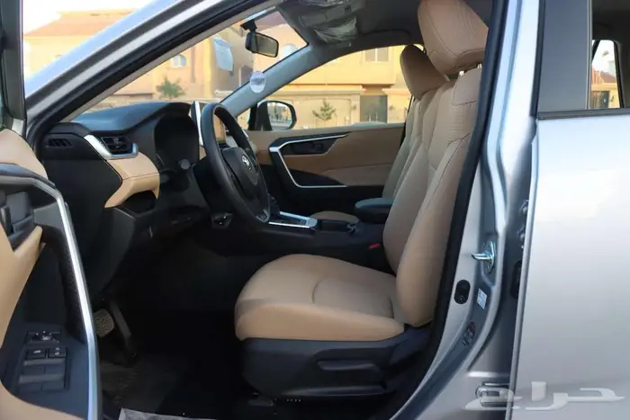 تويوتا راف فور LE4X4موديل 2025 19