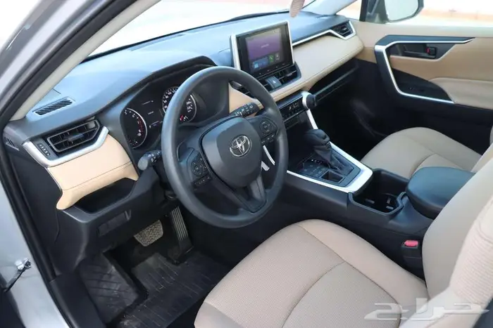 تويوتا راف فور LE4X4موديل 2025 17