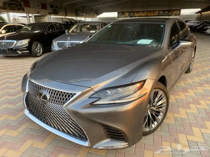 لكزس LS500 2019 0