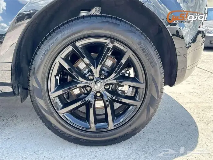 2025 لاند روفر رينج روفر إيفوك Dynamic SE 7