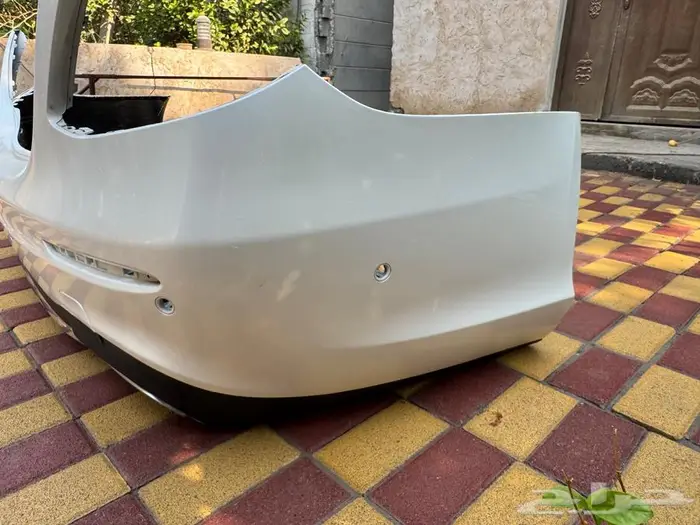 صدام خلفي E 2017 0