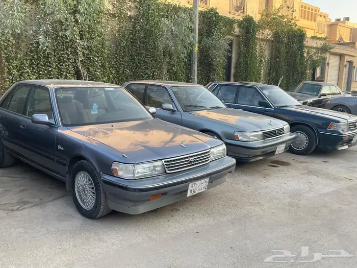 للبيع نيسان لوريل 25