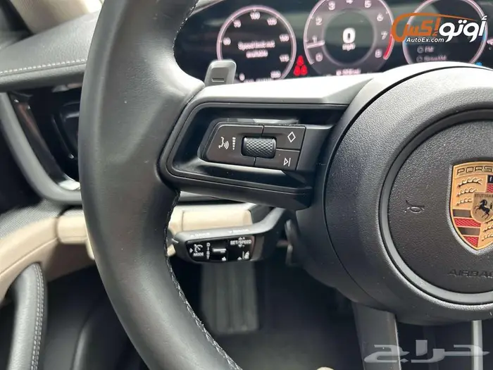 2025 بورشه باناميرا 4 8