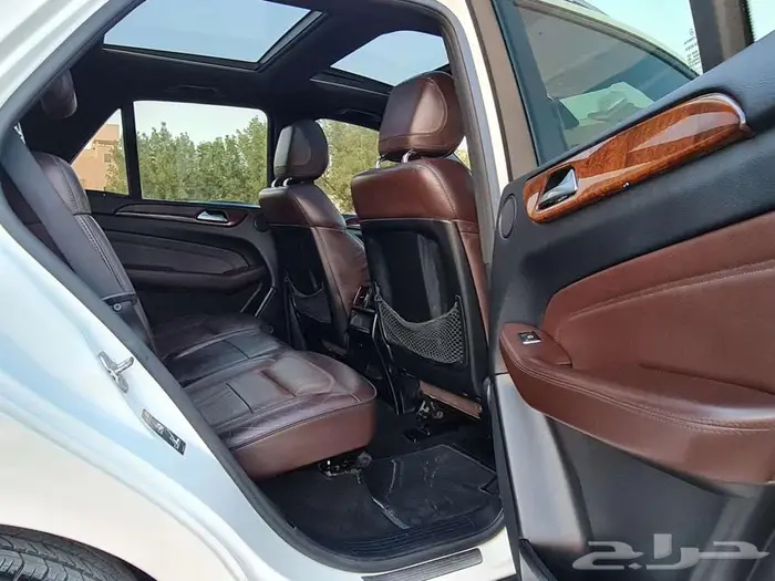 جيب مرسيدس 18