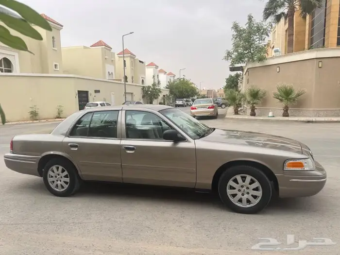 فورد كراون فاكتوريا 2004 م سعودي مع لوحة مميزه 5